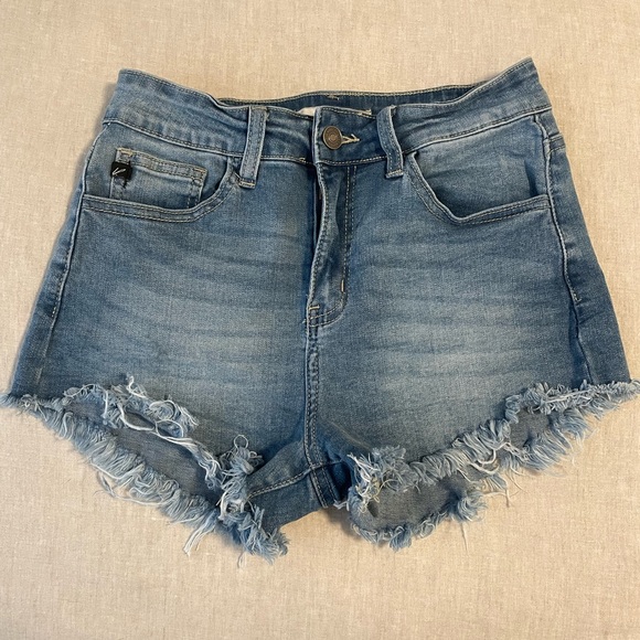 KanCan Jean shorts - Picture 1 of 3